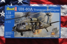 images/productimages/small/UH-60A Black Hawk Transport Helicopter Revell 04940 voor.jpg